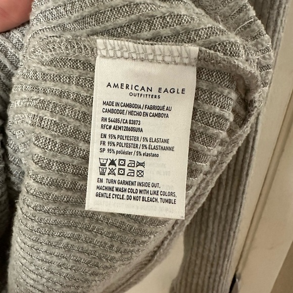 American Eagle, extra small, super soft gray v neck - Picture 3 of 5